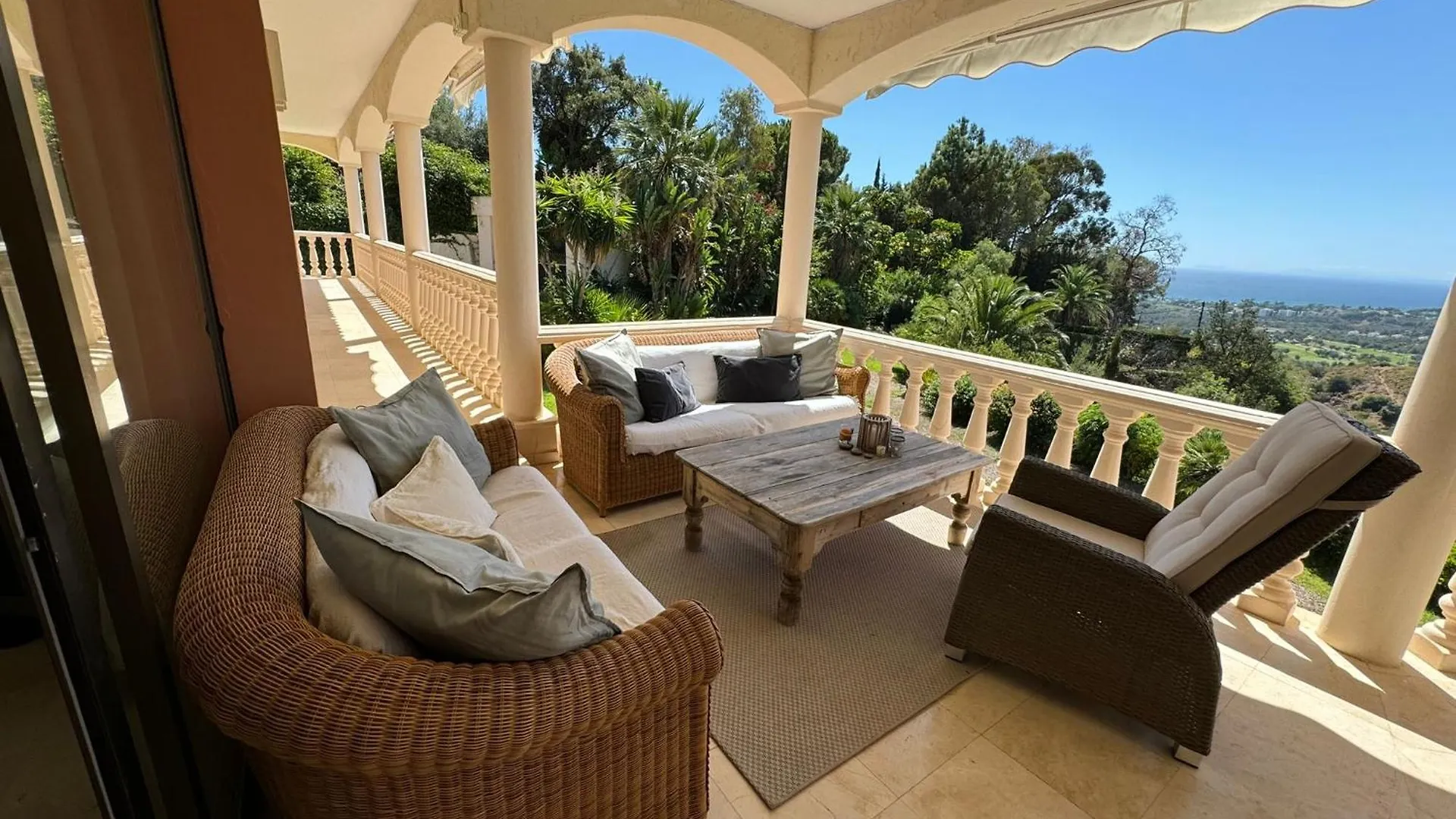Vila Grand Villa! With Golf & Sea View!! Marbella