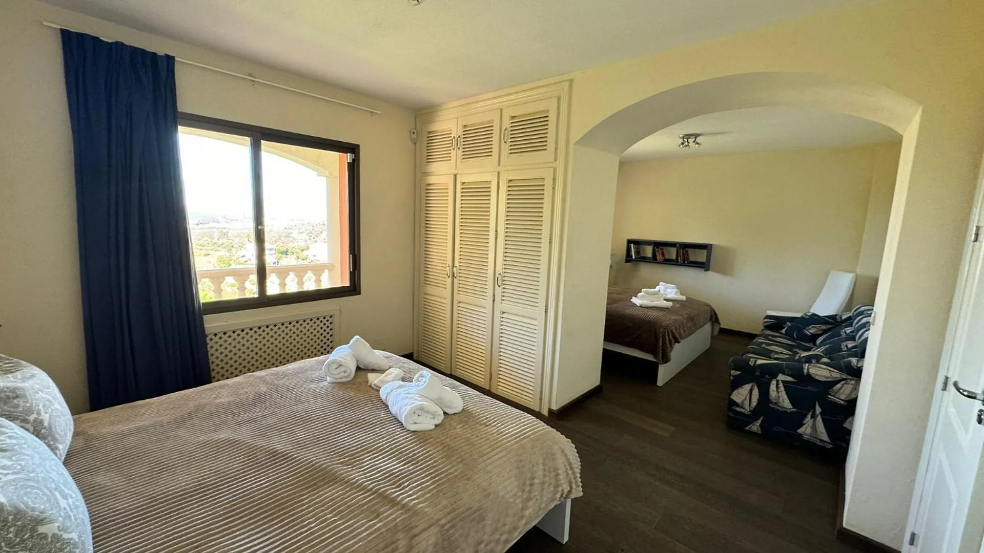 Grand Villa! With Golf & Sea View!! Marbella Willa