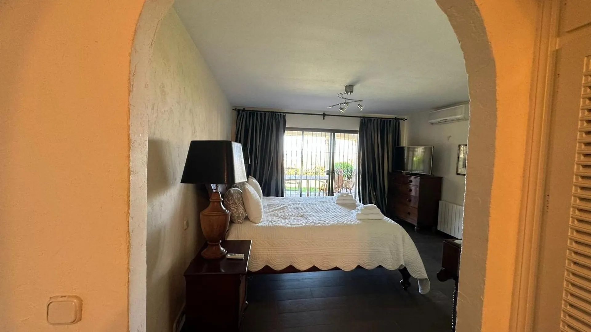 Villa Grand Villa! With Golf & Sea View!! Marbella